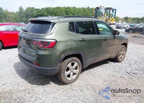 2017 Jeep Compass Latitude 4X4 из США, поврежденный, VIN 3C4NJDBBXHT664409